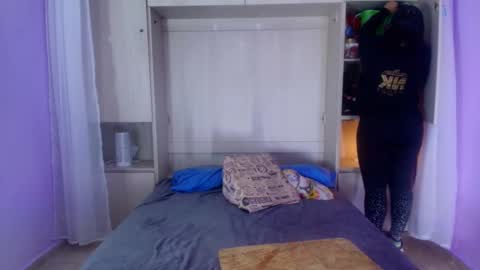         online show from September 26, 11:36 am