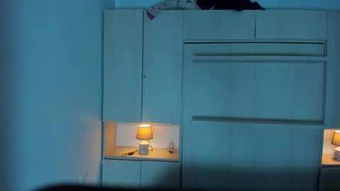         online show from October 2, 11:39 am