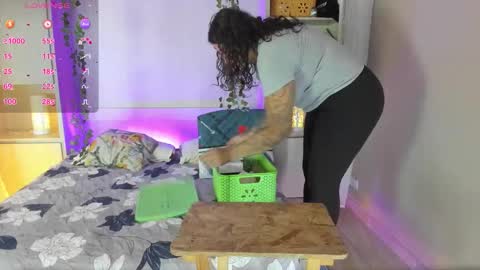         online show from November 18, 11:36 am