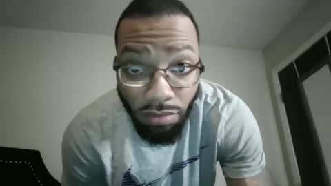 Snapshot of liightskinlover chatting on November 5, 5:24 pm liightsinlover online show from November 5, 5:24 pm