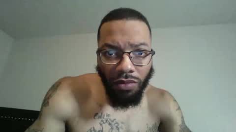 Snapshot of liightskinlover chatting on November 17, 2:12 pm liightsinlover online show from November 17, 2:12 pm