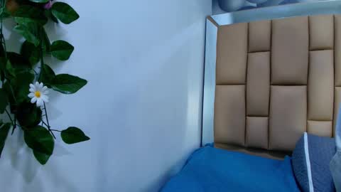 Miia online show from February 16, 7:10 pm