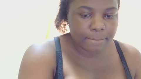 Snapshot of liilcutiee chatting on March 29, 10:26 am Lily online show from March 29, 10:26 am