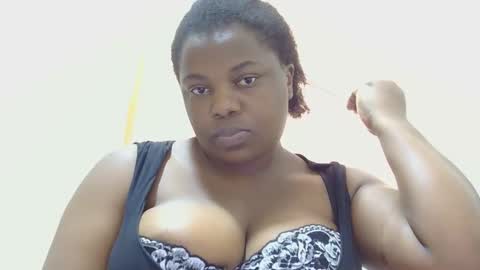 Snapshot of liilcutiee chatting on March 30, 1:23 pm Lily online show from March 30, 1:23 pm
