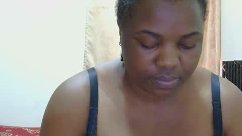 Snapshot of liilcutiee chatting on July 13, 9:45 am Lily online show from July 13, 9:45 am