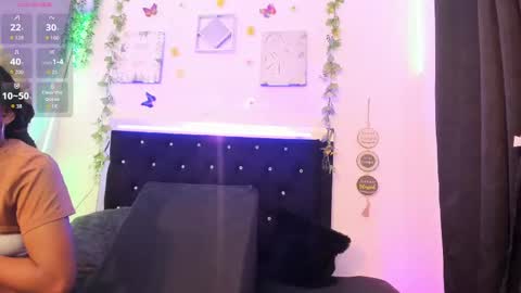 liilly_taylor1 online show from September 8, 11:04 pm
