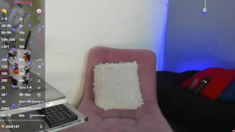 Lily Moore online show from December 22, 8:05 am