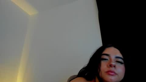 Lily Moore online show from July 16, 8:42 am