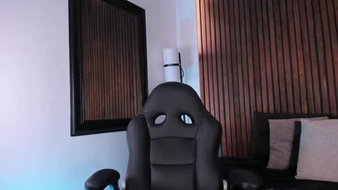 liily_murphy online show from September 25, 4:05 am