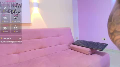 Lily online show from May 31, 6:09 pm