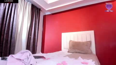 Snapshot of liivy_ chatting on June 13, 2:59 pm liivy_ online show from June 13, 2:59 pm