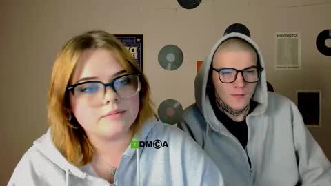 Snapshot of lika_pop chatting on November 25, 7:36 pm lika_pop online show from November 25, 7:36 pm