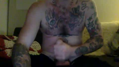 Snapshot of like2bnaked6666 chatting on December 6, 4:49 pm like2bnaked6666 online show from December 6, 4:49 pm