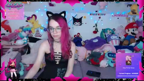 Snapshot of likemyashe chatting on December 7, 7:27 am LikeMyAshe online show from December 7, 7:27 am