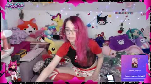 Snapshot of likemyashe chatting on December 9, 4:01 am LikeMyAshe online show from December 9, 4:01 am