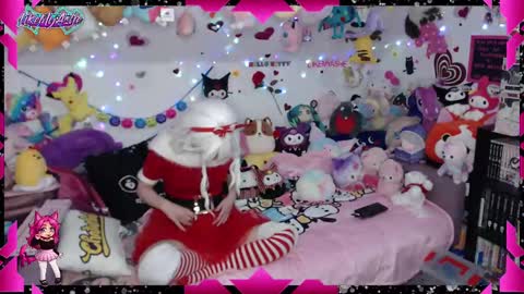 Snapshot of likemyashe chatting on December 21, 8:39 am LikeMyAshe online show from December 21, 8:39 am