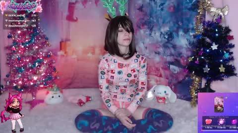 Snapshot of likemyashe chatting on December 24, 6:00 am LikeMyAshe online show from December 24, 6:00 am