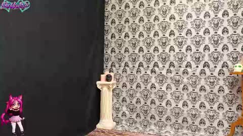 LikeMyAshe online show from October 6, 8:12 am