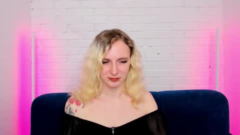 Snapshot of likilip chatting on November 2, 8:28 am likilip online show from November 2, 8:28 am