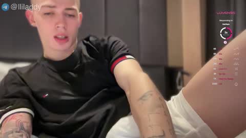 Snapshot of lil_addy chatting on November 5, 5:24 pm Addy online show from November 5, 5:24 pm