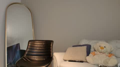 lil online show from January 16, 6:34 pm