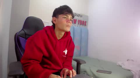 Snapshot of lil_babyyy_ chatting on December 14, 3:56 am LIAM online show from December 14, 3:56 am