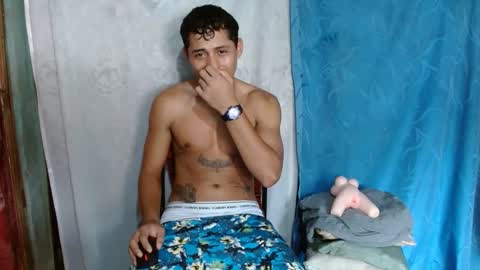 lil_condor_baby online show from September 24, 8:01 pm