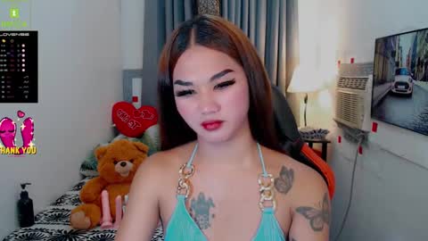 LILY online show from February 9, 3:34 pm