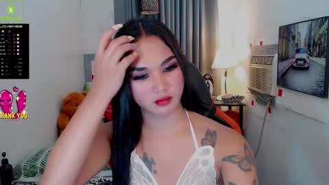 LILY online show from February 19, 9:25 pm