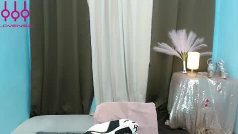 LILY online show from July 8, 2:16 am
