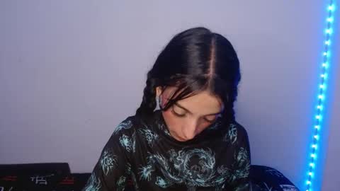 Lisaa online show from February 27, 8:28 am