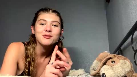 Snapshot of lil_luca chatting on October 10, 7:07 am lil_luca online show from October 10, 7:07 am