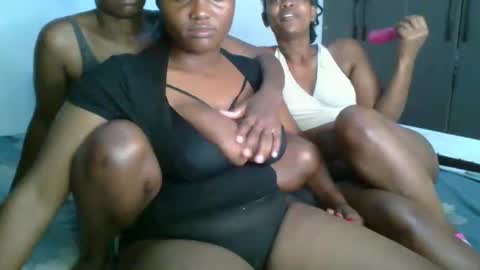 lil_meg online show from March 10, 8:25 pm