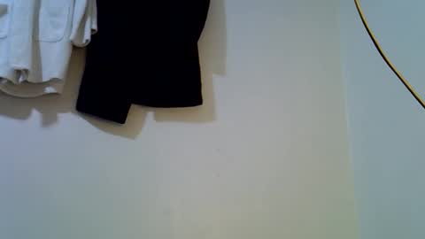 Snapshot of lil_miss23 chatting on September 29, 8:02 pm lil_miss23 online show from September 29, 8:02 pm