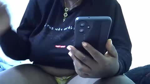 lil_miss23 online show from December 21, 6:31 am