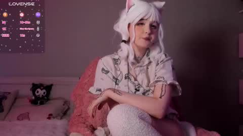 Snapshot of lil_purr_ chatting on September 18, 3:47 pm lil_purr_ online show from September 18, 3:47 pm