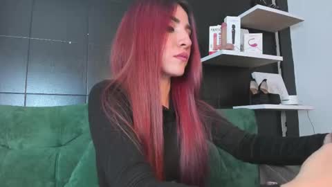 Lila online show from September 27, 5:23 am