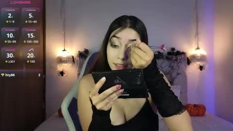 Snapshot of lila_min chatting on October 4, 2:37 pm lila_min online show from October 4, 2:37 pm