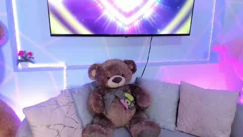 lila noa online show from September 12, 3:28 am