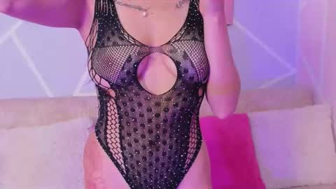 lila noa online show from September 23, 7:39 pm