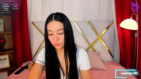 Snapshot of lila_pinky_ chatting on April 20, 11:46 am lila_pinky_ online show from April 20, 11:46 am