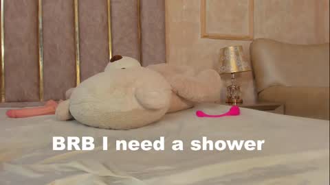 lila bailey  online show from February 18, 2:16 am