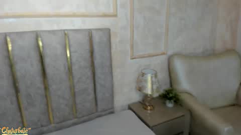 lila bailey  online show from October 18, 7:36 pm