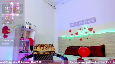 Snapshot of lilah_sweet chatting on February 17, 8:26 pm Lilah Sweet online show from February 17, 8:26 pm