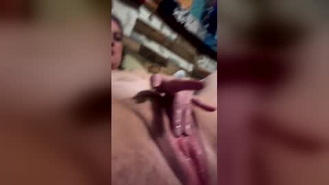 Snapshot of lilak421 chatting on March 4, 1:11 am lilak421 online show from March 4, 1:11 am