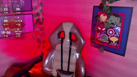 Lila online show from May 6, 12:32 pm