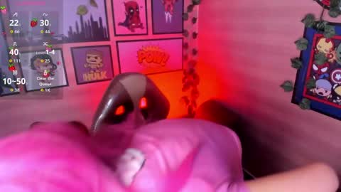 Lila online show from May 10, 1:49 pm