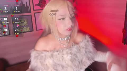 Lila online show from May 20, 1:17 pm