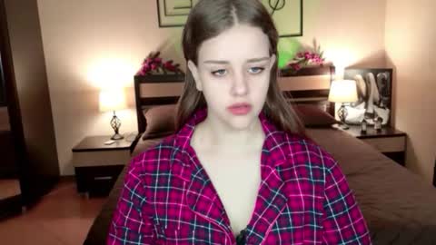 LilaSparkling online show from May 8, 9:36 am