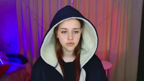 LilaSparkling online show from May 10, 4:50 am